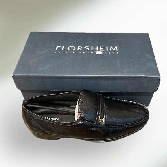 New in Box | Florsheim | Men's Riva Black Loafers Size 12D - Picture 3 of 4